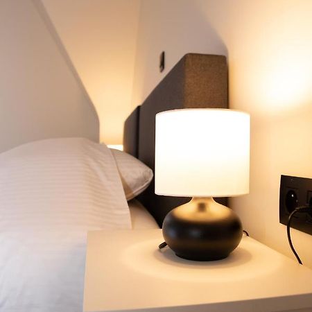 Hotel Swaenenburg Oostrozebeke ภายนอก รูปภาพ