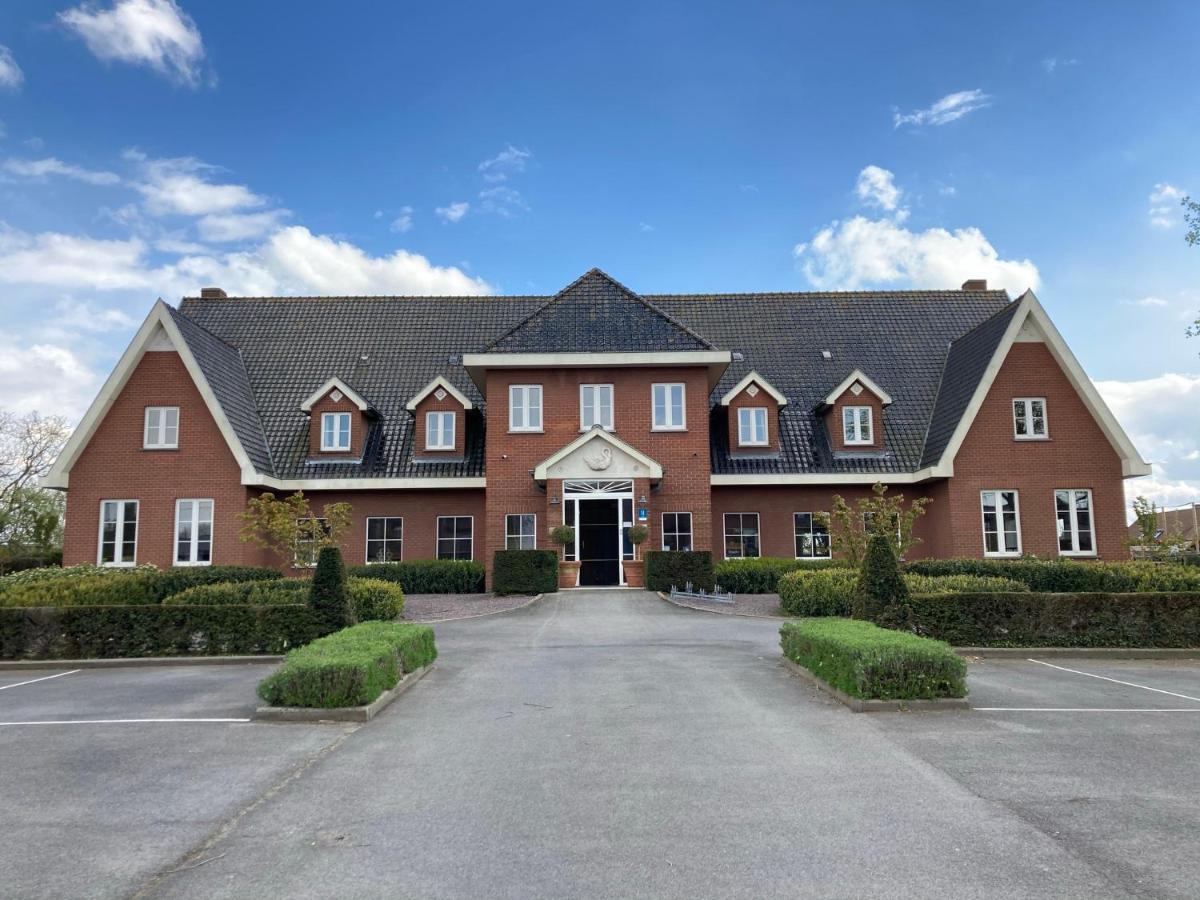 Hotel Swaenenburg Oostrozebeke ภายนอก รูปภาพ